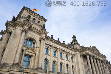 德國(guó)的房?jī)r(jià)為什么“炒”不起來(lái)？其實(shí)是因?yàn)椤?  />
                   
		        </div>
		        <div style=