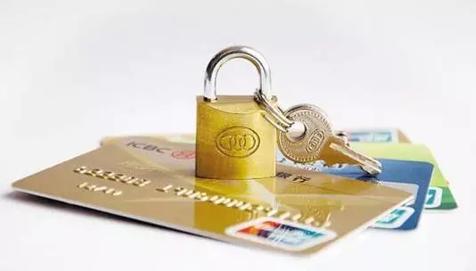 內(nèi)地居民被限制在香港開戶？